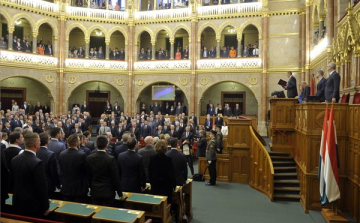 A 2020-as költségvetés elfogadásával zárja nyári munkáját a parlament