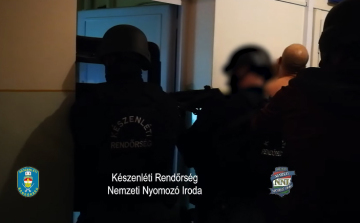 Elfogták egy embercsempész bűnszervezet vezetőjét - VIDEÓVAL