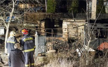 Holttestet találtak egy kigyulladt szigetszentmártoni házban