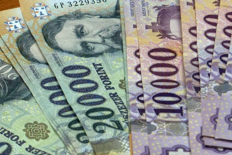 A fiatalok átlagos havi nettó jövedelme 234 ezer forintra nőtt 2024 végére