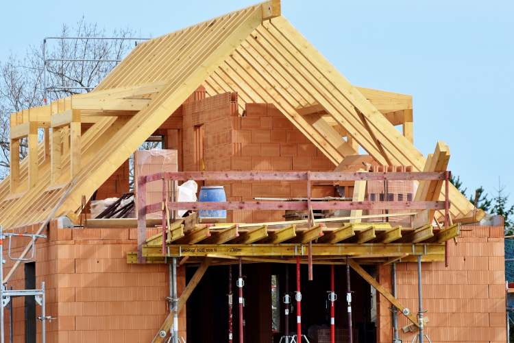 Az ingatlanpiac fellendülésére számítanak jövőre a szakértők