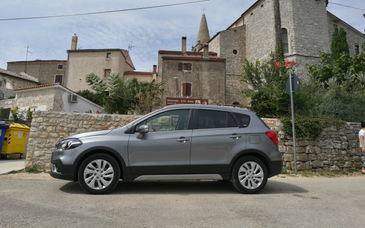 Jó ez így? - Teszt: Suzuki SX4 S-Cross 1.0, aut.
