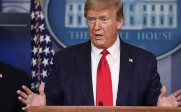 Donald Trump vírustesztjei negatívak, de gyógyszert szed
