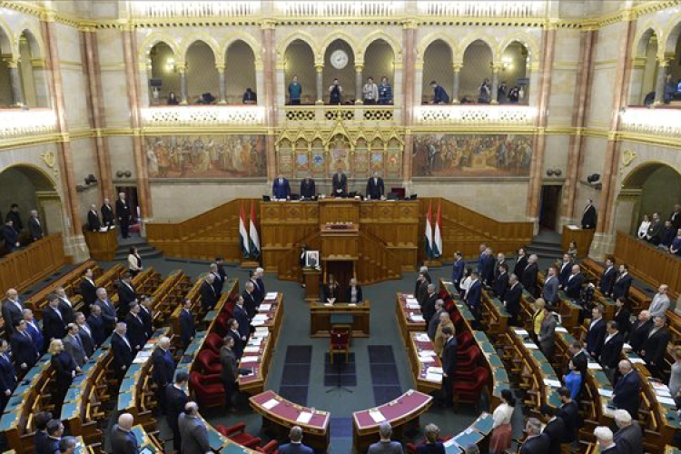 A parlament meghosszabbíthatja a veszélyhelyzetet
