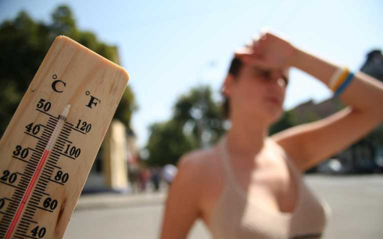 Ismét 30 fok feletti maximumok várhatók a következő napokban
