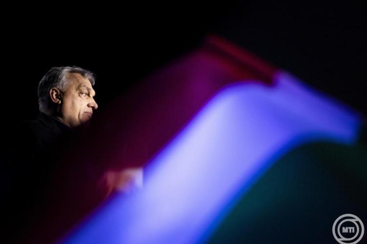 Orbán Viktor: ha ukránbarát kormányt választunk, adósrabszolgává tesznek benneteket