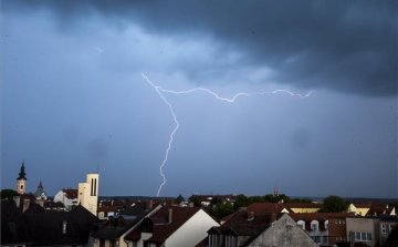 Másodfokú figyelmeztetés a viharveszély miatt négy megyére