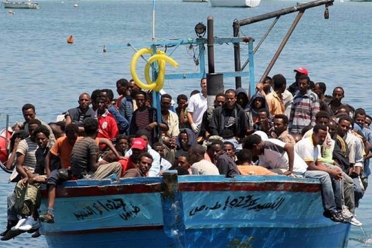 A olasz belügyminiszter Európa segítségét sürgette az illegális bevándorlással szemben