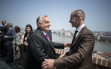 Orbán Viktor fogadta az UEFA vezetőit