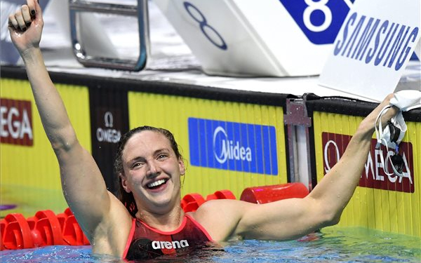 Hosszú Katinka bronzérmes 200 méter pillangón